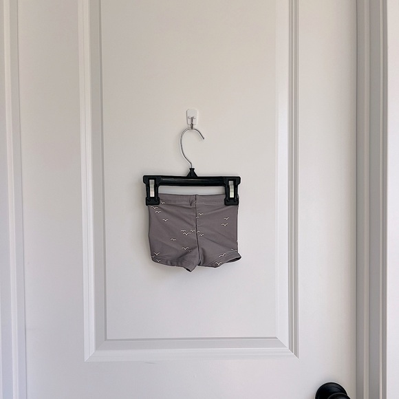 🏝️Rylee + Cru Seagull Grey Rashguard Swim and Shorts Set NWT - Picture 5 of 8